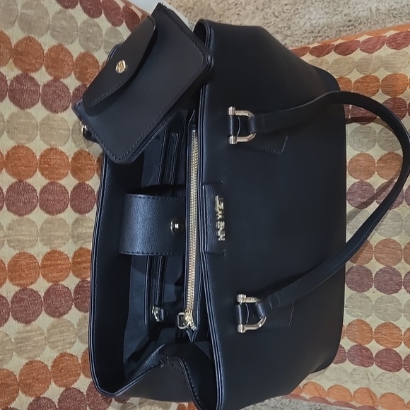 Handbag - Picture 3 of 3